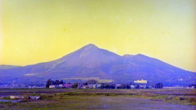 ֒R